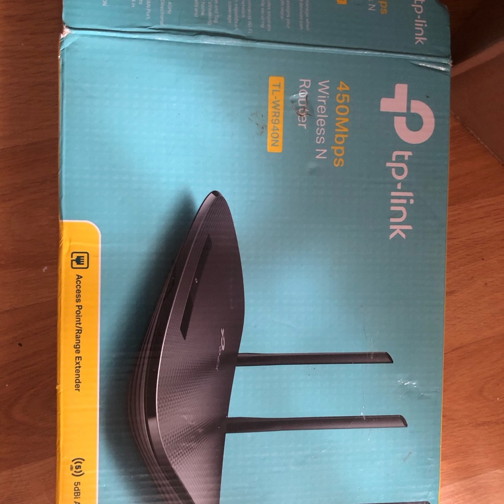 TP-Link Black Dual-Antenna Wireless Router